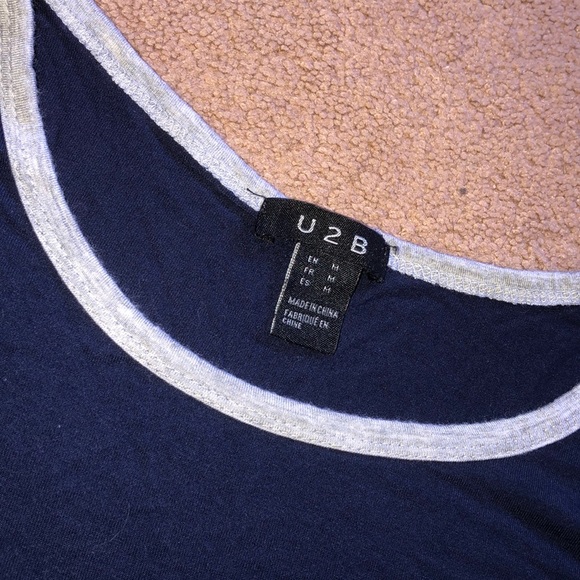 Cropped T-Shirt - Picture 2 of 3